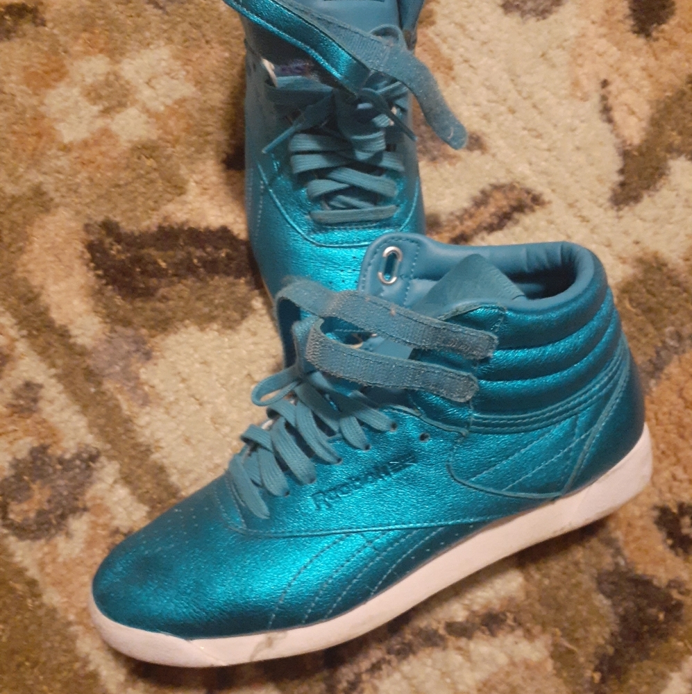 Reebok - Picture 2 of 2
